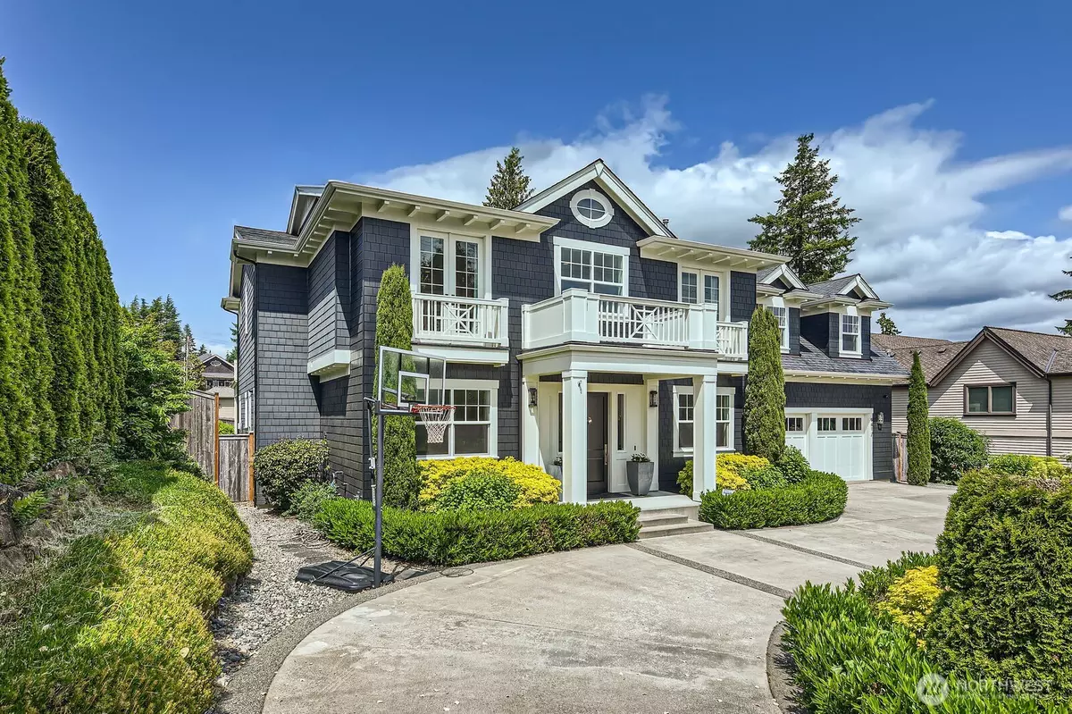 Bellevue, WA 98004,9812 NE 14th ST