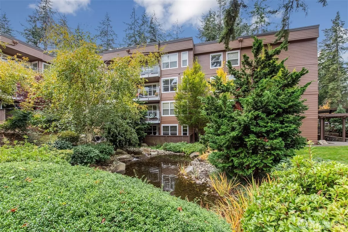 Edmonds, WA 98026,22910 90th AVE W #E406