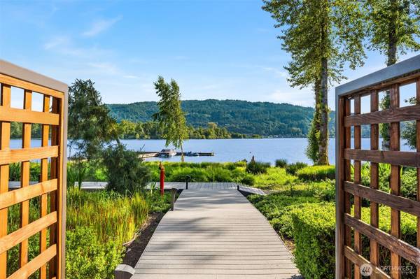 4305 E Lake Sammamish Pkwy SE, Issaquah, WA 98029