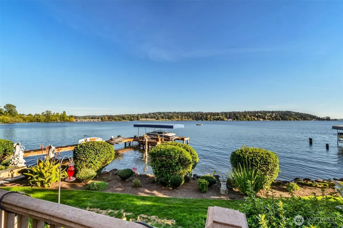 Lake Forest Park, WA 98155,17765 Beach DR NE