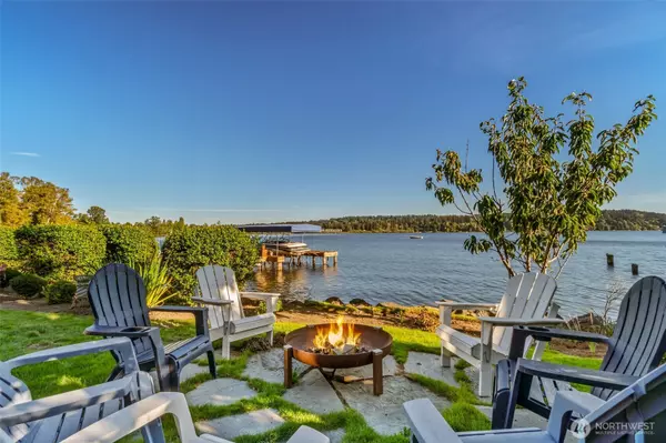 17765 Beach DR NE, Lake Forest Park, WA 98155