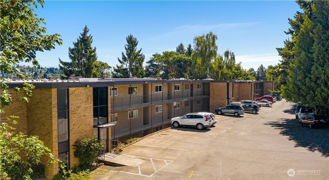 3814 11th AVE W #Apt 23, Seattle, WA 98119