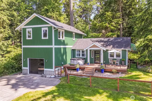 1164 Honeymoon Lake DR, Greenbank, WA 98253