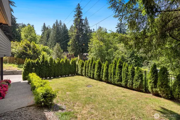 Kenmore, WA 98028,16422 76th AVE NE