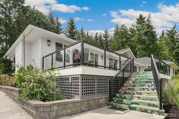 Camano Island, WA 98282,870 Cambell DR