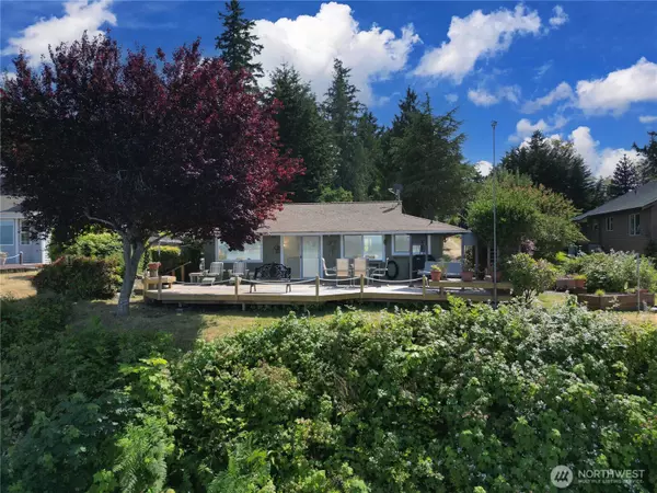 Hat Island, WA 98206,16 A Saratoga  (Including D-15) DR