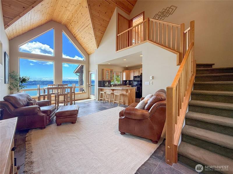 49 M Whidbey Island DR, Everett, WA 98206