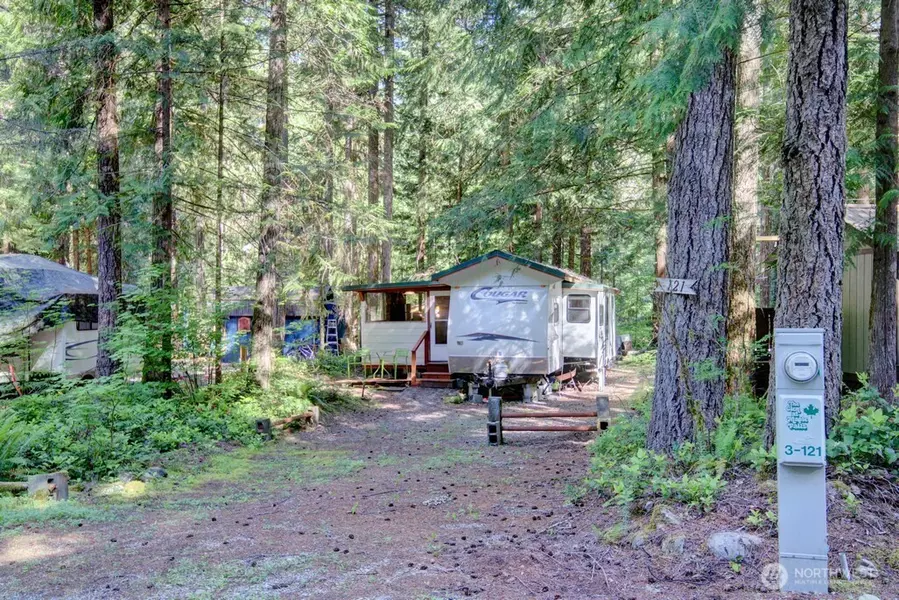 121 3 Schinn Canyon CIR, Deming, WA 98244
