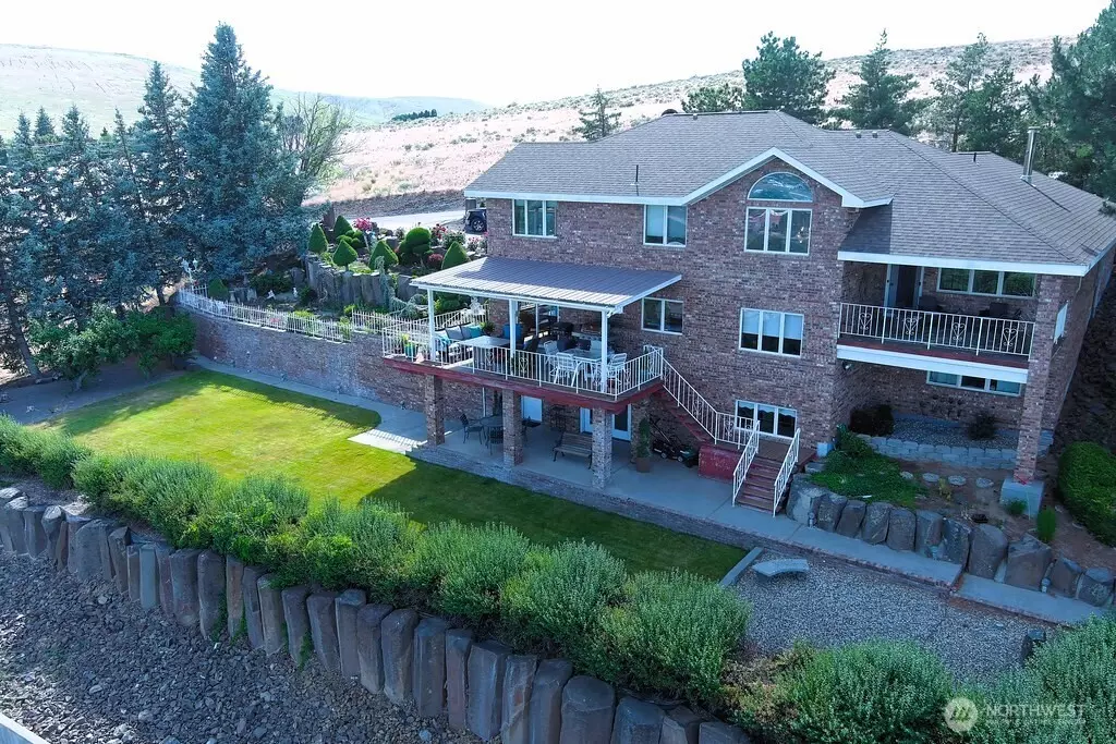 Ephrata, WA 98823,440 West Line RD