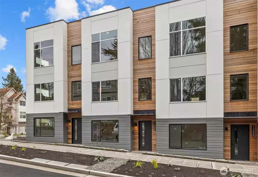 11232 Corliss AVE N, Seattle, WA 98133