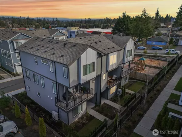 22924 80th PL W #B, Edmonds, WA 98026