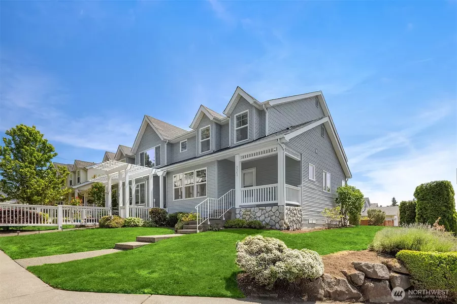 3701 NE 6th St, Renton, WA 98056