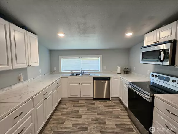 Shelton, WA 98584,903 W Franklin ST