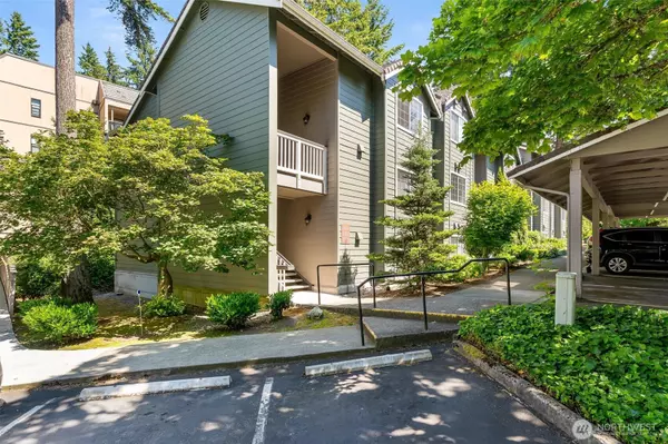 15433 Country Club DR #E301, Mill Creek, WA 98012
