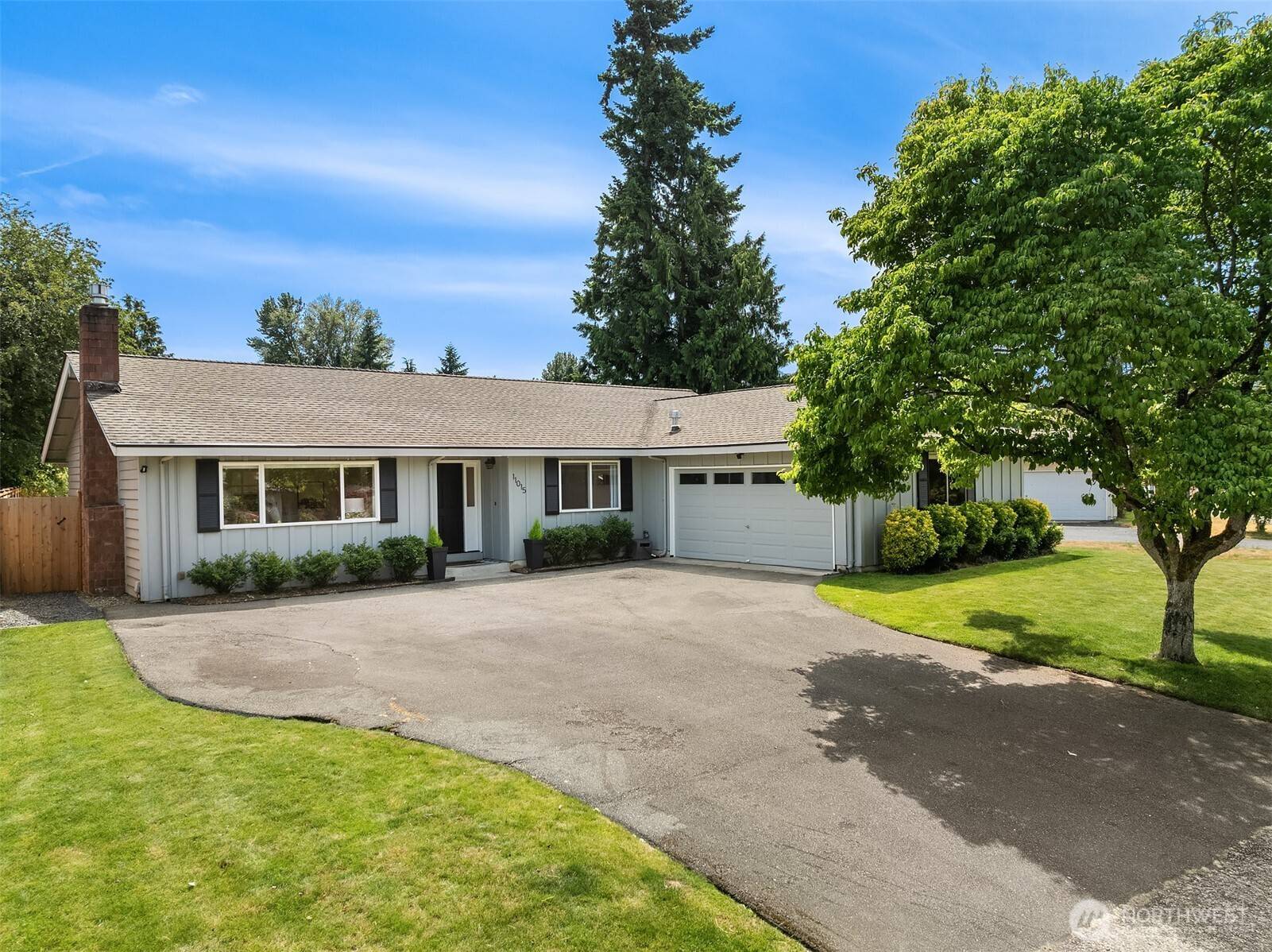11015 NE 144th ST, Kirkland, WA 98034