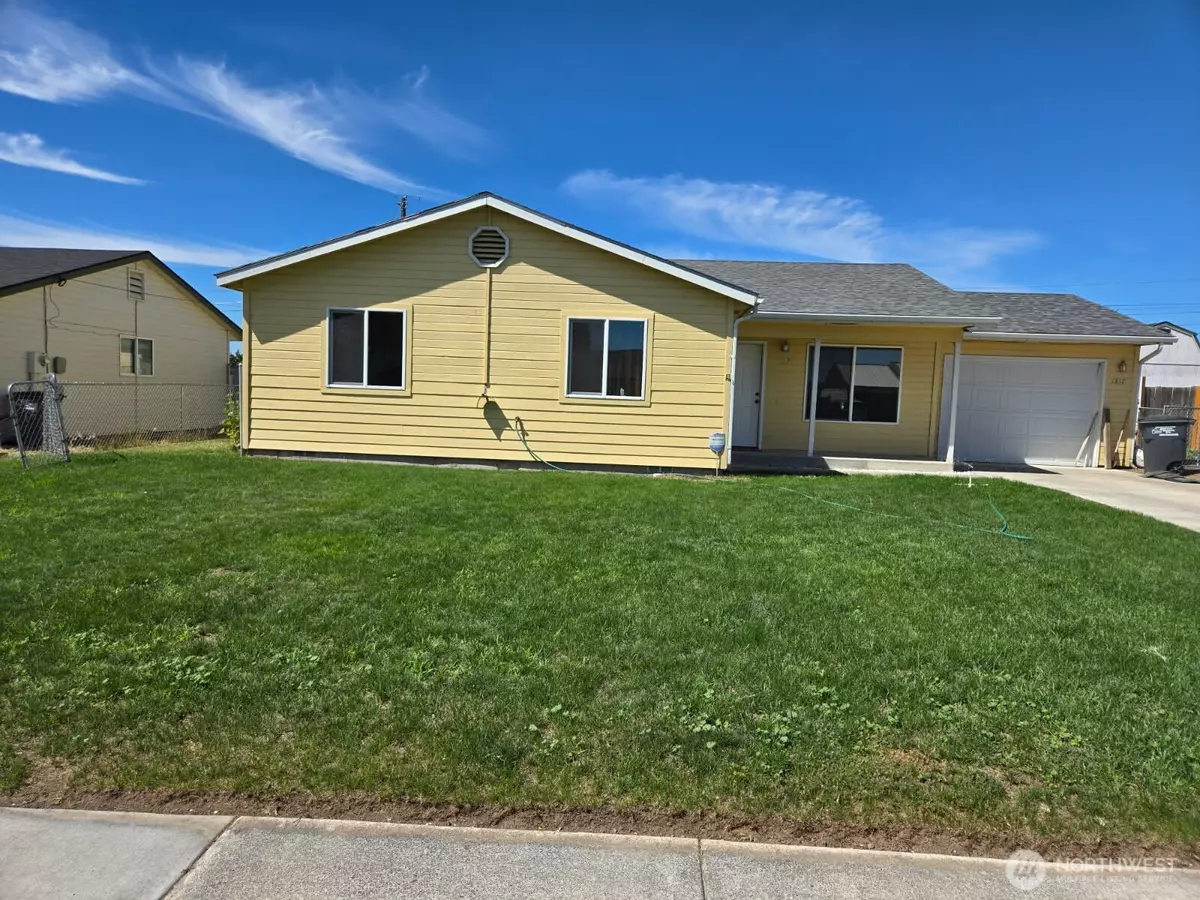 Moses Lake, WA 98837,1217 Lowry ST