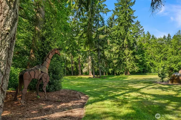 Vashon, WA 98070,19840 Vashon HWY SW