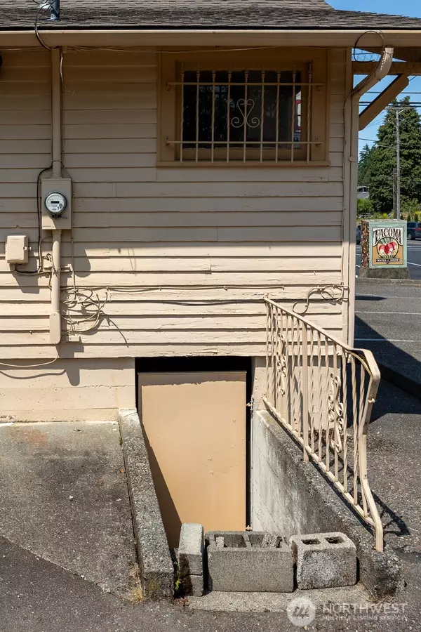 Tacoma, WA 98405,3606 S 12th ST