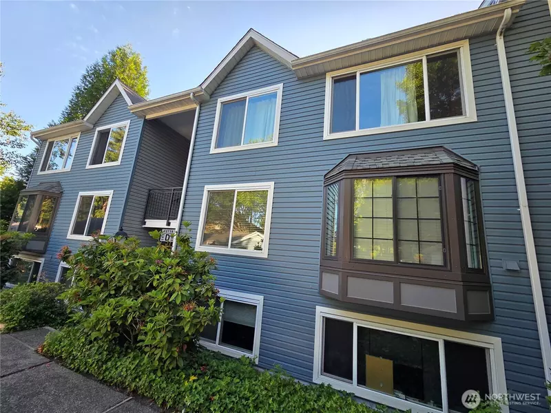 12716 NE 144th ST ##D202, Kirkland, WA 98034
