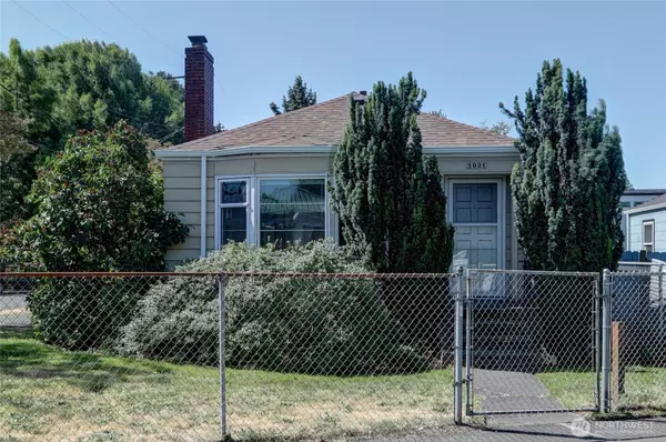 1021 S Bailey ST, Seattle, WA 98108