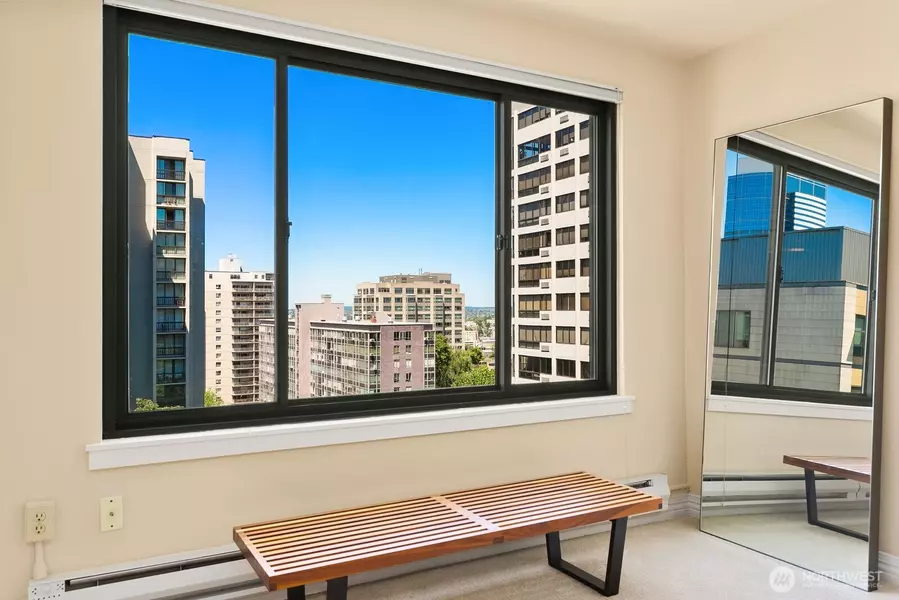 1105 Spring ST #1106, Seattle, WA 98104