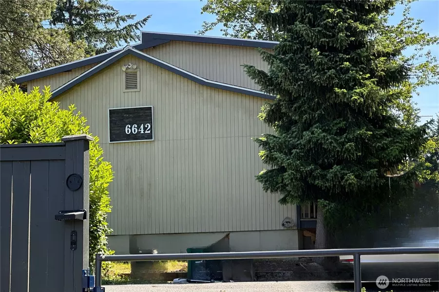 6642 State Highway 303, Bremerton, WA 98383
