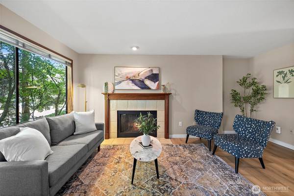 140 Summit AVE N #A6, Kent, WA 98030