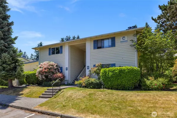 12906 8th AVE W #C102, Everett, WA 98204