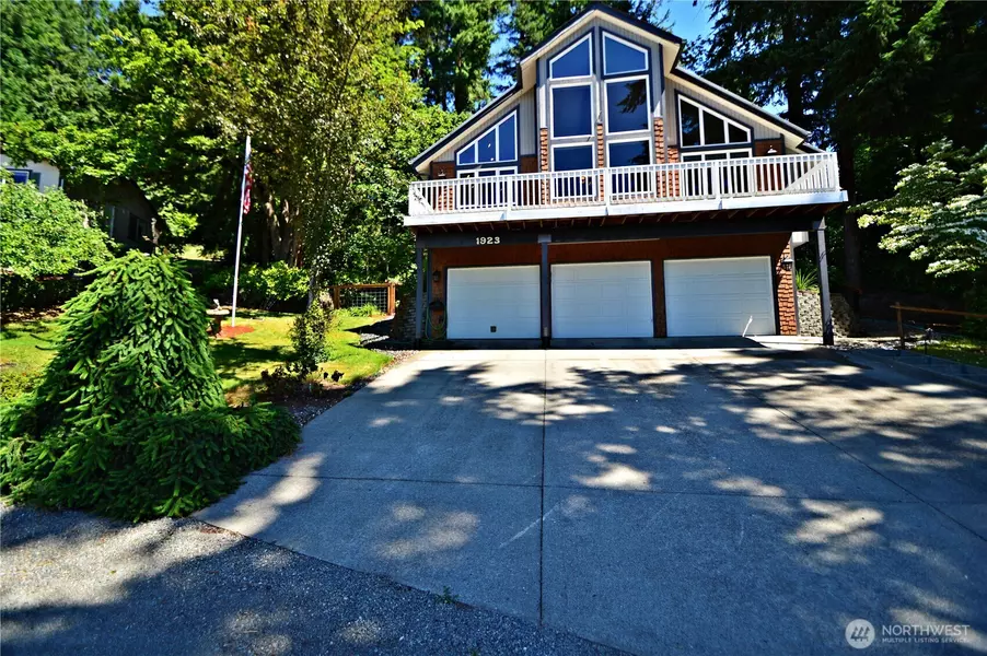 1923 SE Maple DR, Chehalis, WA 98532