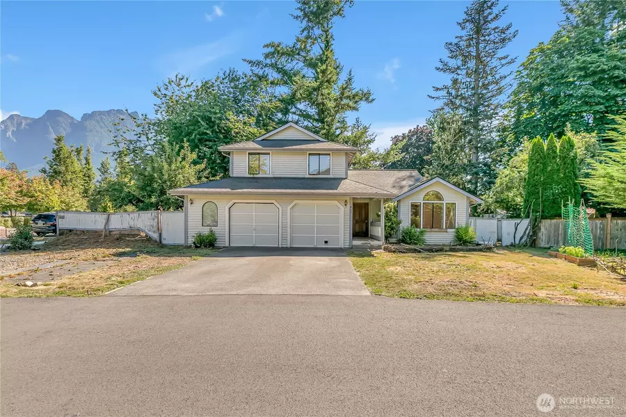429 SE Orchard DR, North Bend, WA 98045