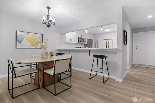 Redmond, WA 98052,13680 NE 69th ST #635