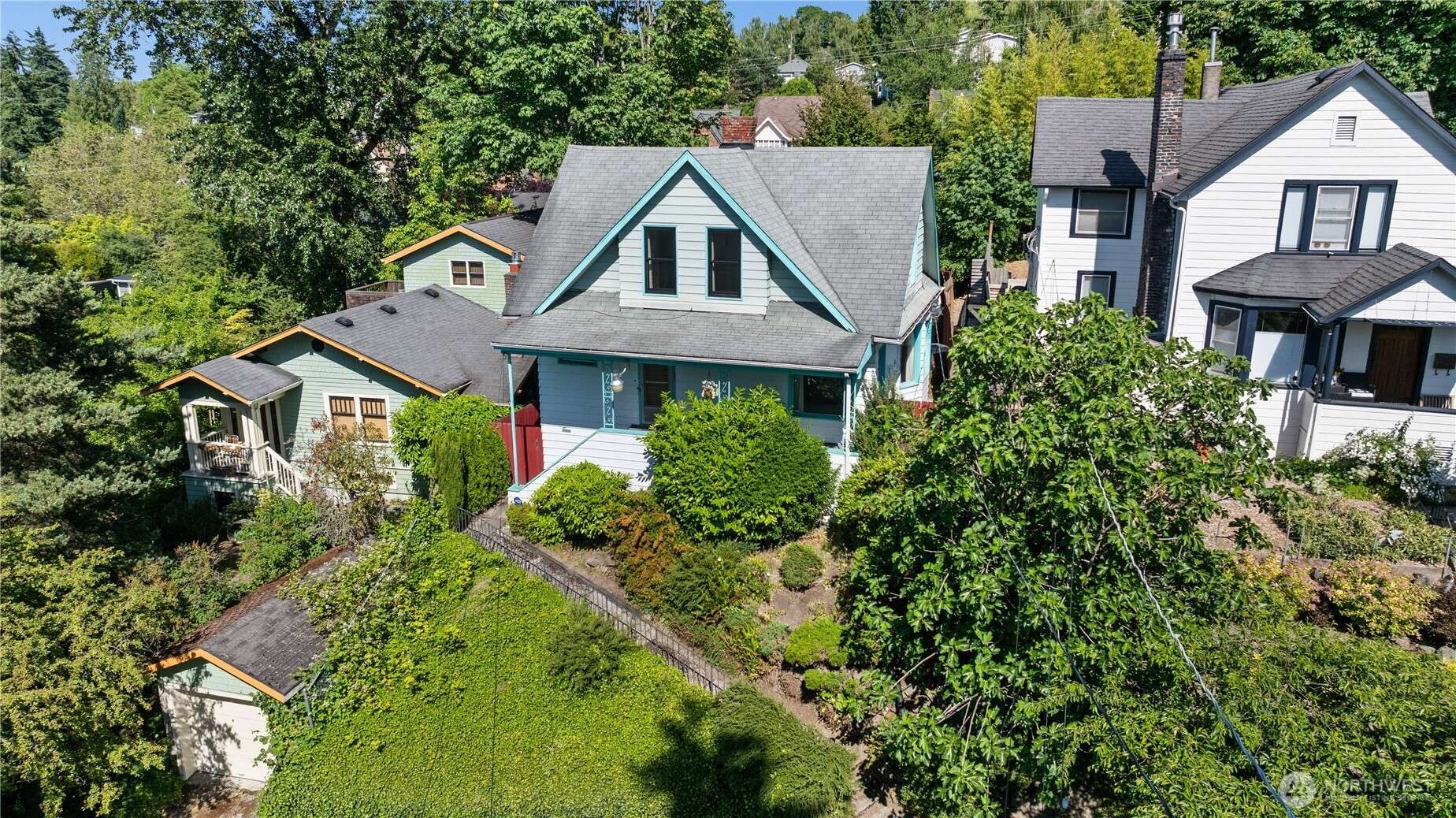 1618 30th AVE, Seattle, WA 98122