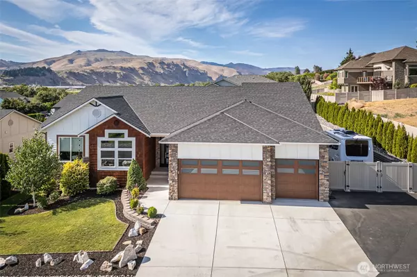 East Wenatchee, WA 98802,453 Spruce CT NW
