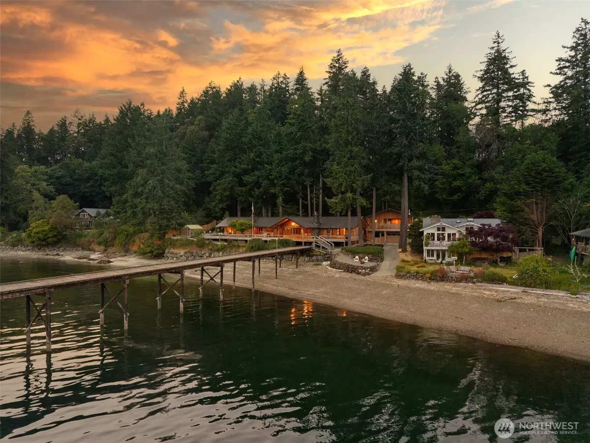 Bainbridge Island, WA 98110,10778 NE Seaborn RD