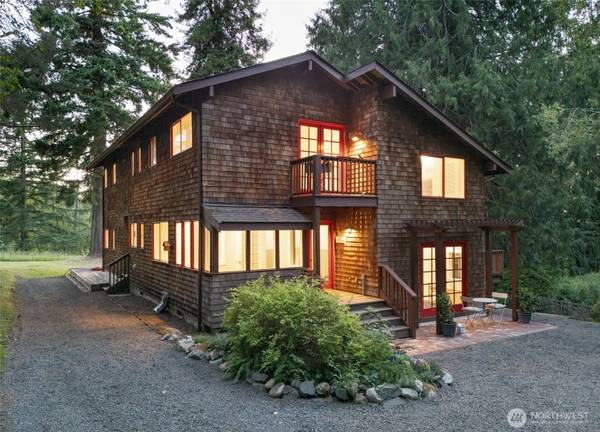 14855 Phelps RD NE, Bainbridge Island, WA 98110