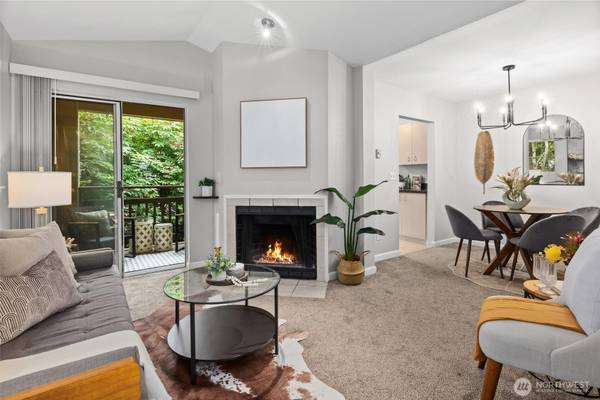 5300 Harbour Pointe BLVD #311B, Mukilteo, WA 98275