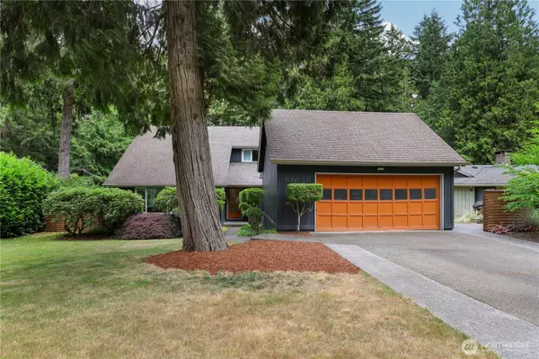 1974 Lakemoor PL SW, Olympia, WA 98512