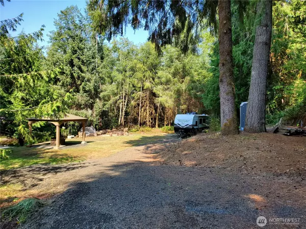 300 W Arrowhead DR, Elma, WA 98541