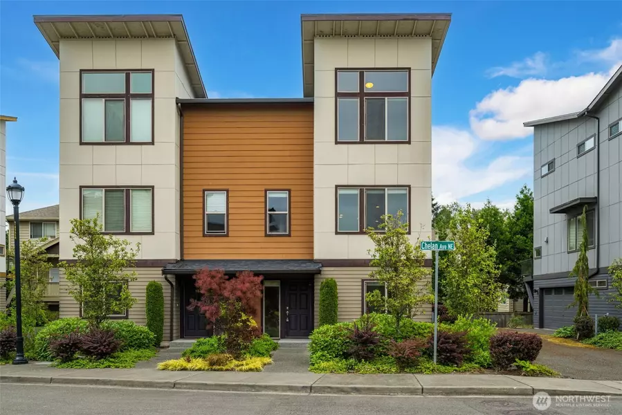 330 CHELAN AVE NE, Renton, WA 98059