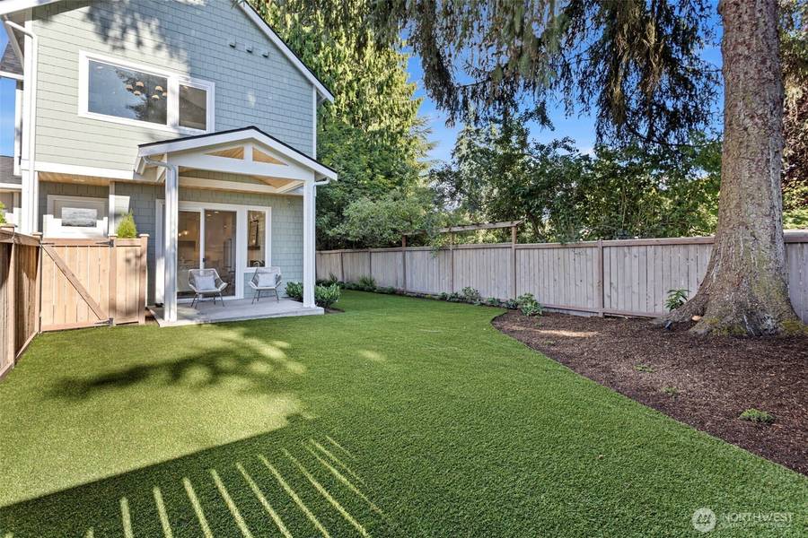 12847 NE 113th ST, Kirkland, WA 98033