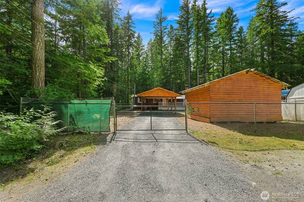 8283 Golden Valley BLVD, Maple Falls, WA 98266