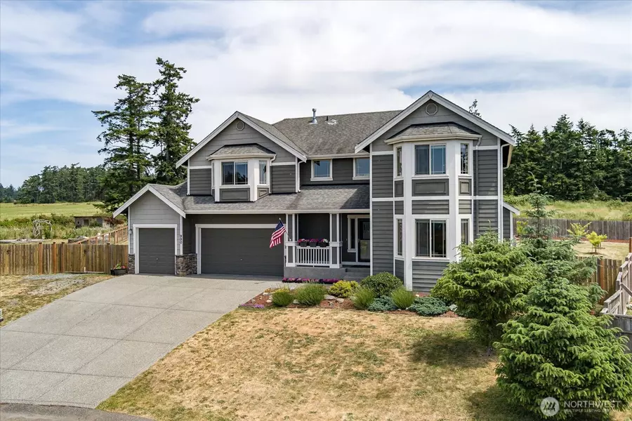 990 Cove View CIR, Oak Harbor, WA 98277