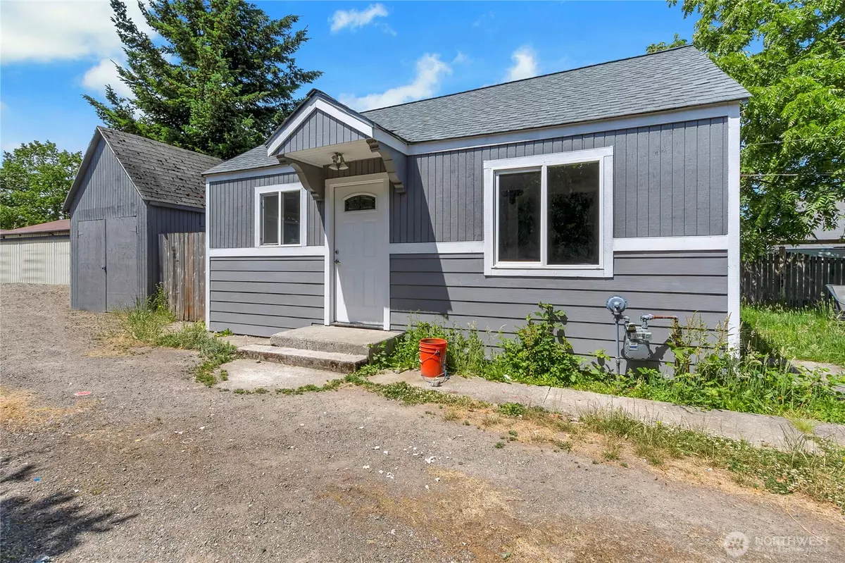 Tacoma, WA 98404,4050 E B ST