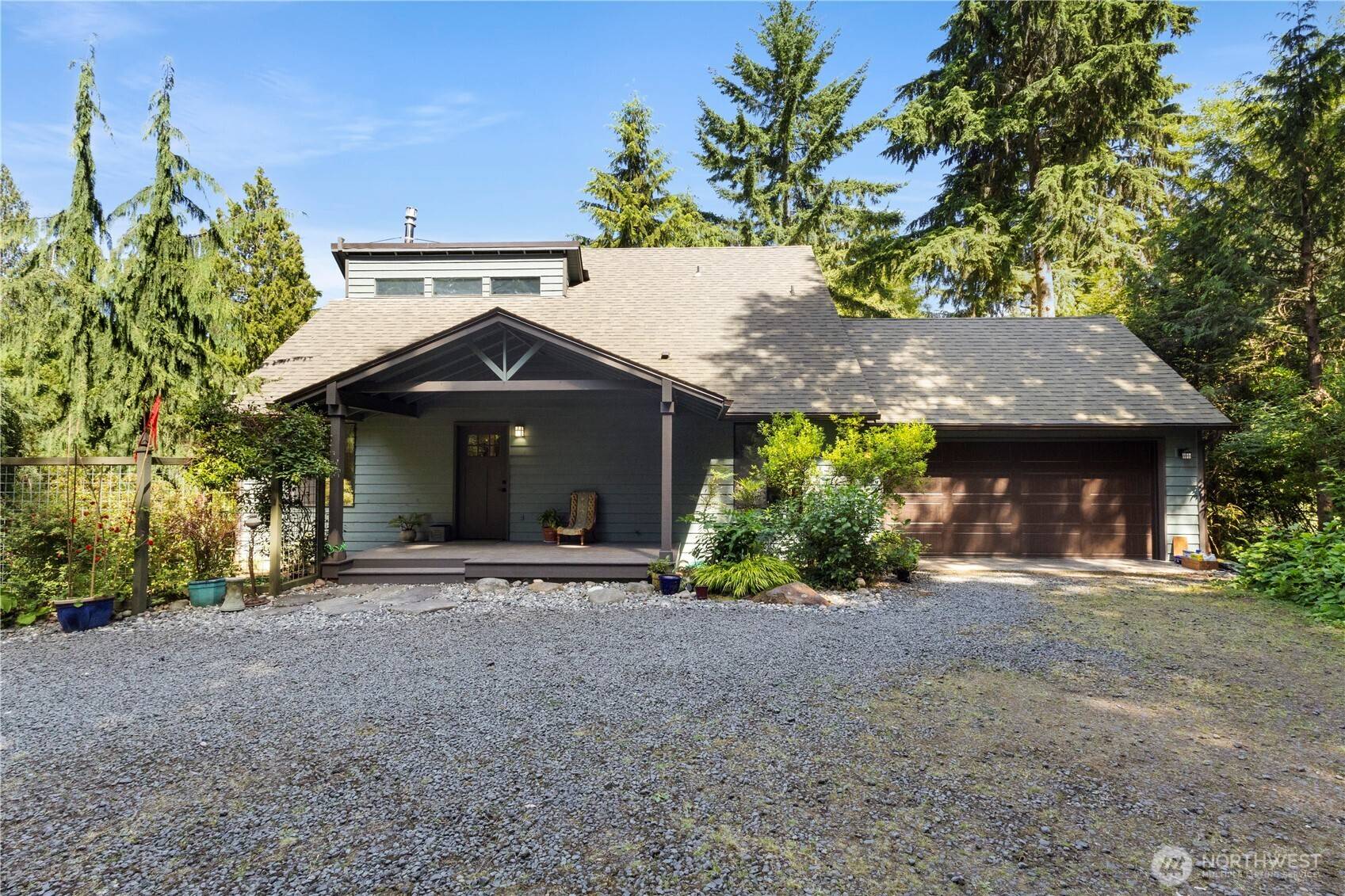 5821 NE Lincoln RD E, Poulsbo, WA 98370