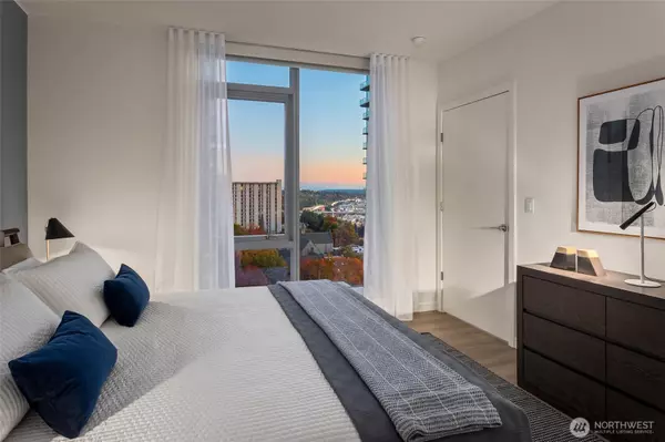 Seattle, WA 98104,800 Columbia ST #303