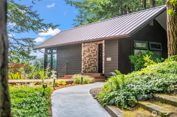6631 Cromwell Beach DR NW, Gig Harbor, WA 98335