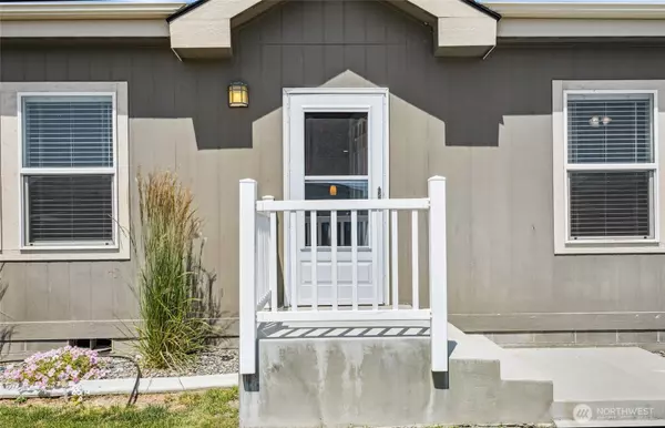 Moses Lake, WA 98837,1701 E Burr AVE #67