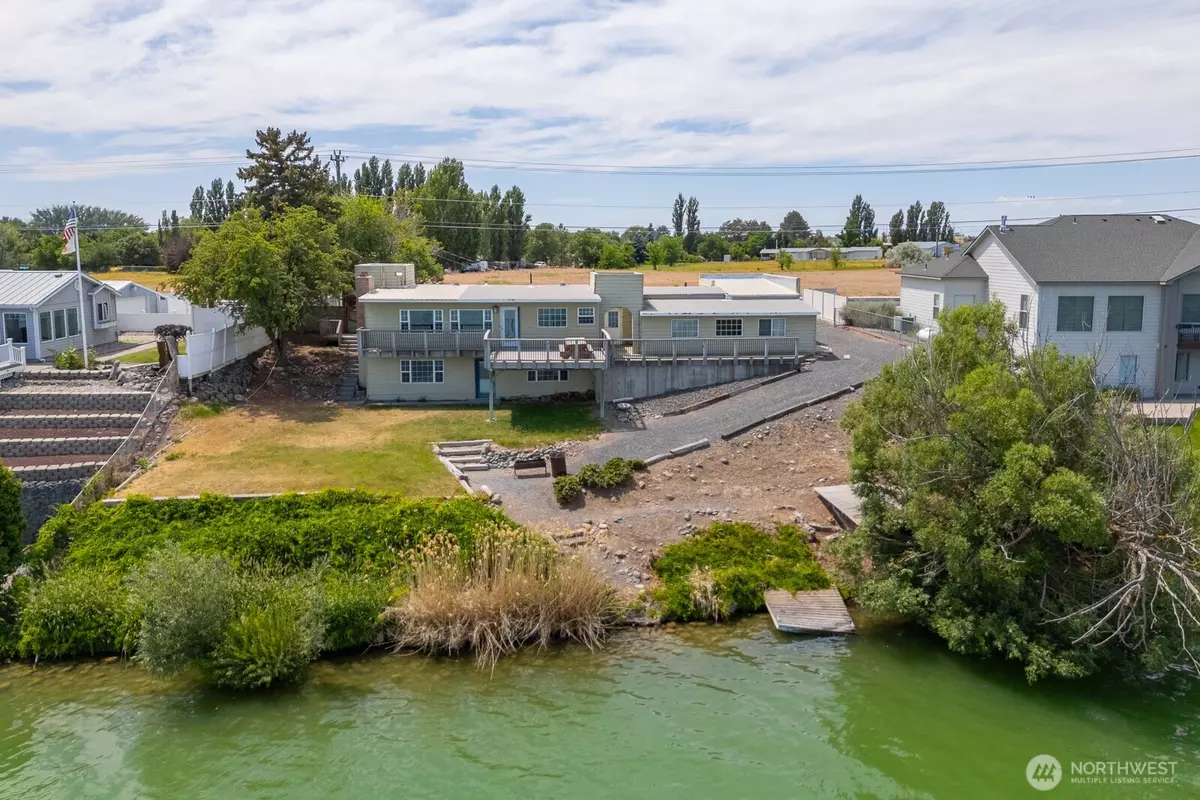 Moses Lake, WA 98837,2497 Westshore DR NE