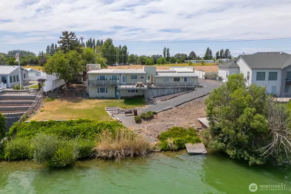 2497 Westshore DR NE, Moses Lake, WA 98837