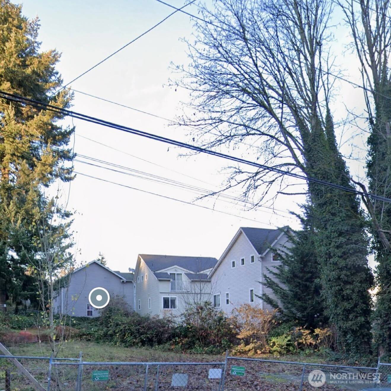 1724 N 107th ST, Seattle, WA 98117